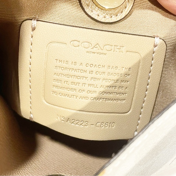 Coach Small Town Bucket Bag Signature Mystical Floral Shoulder Bag - Picture 4 of 7